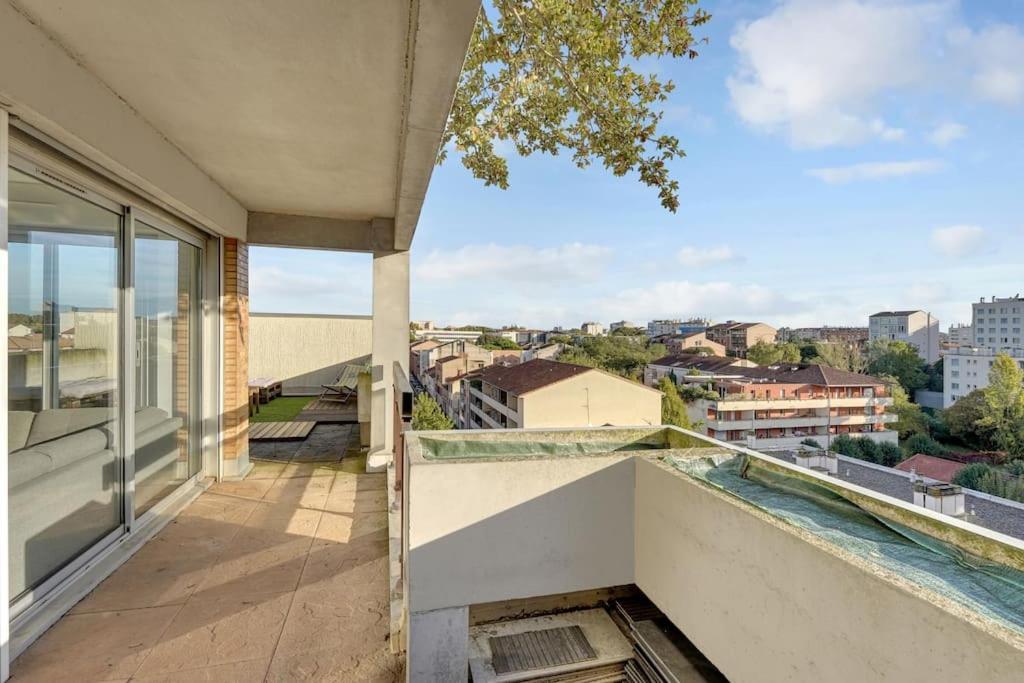 Toit Des Reves - Parking - Stadium Toulouse Exterior foto